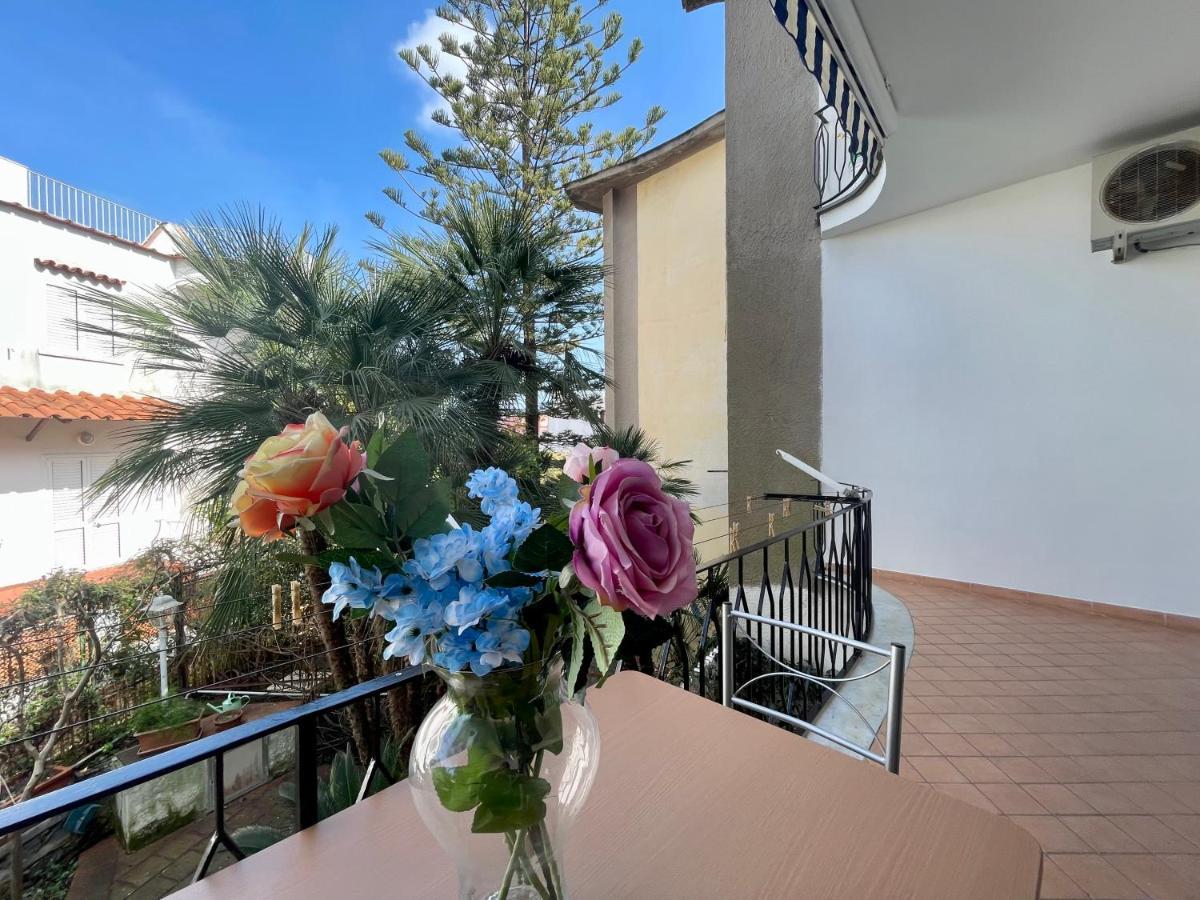 Casa Vacanze Mariafrancesca Ischia Exterior foto